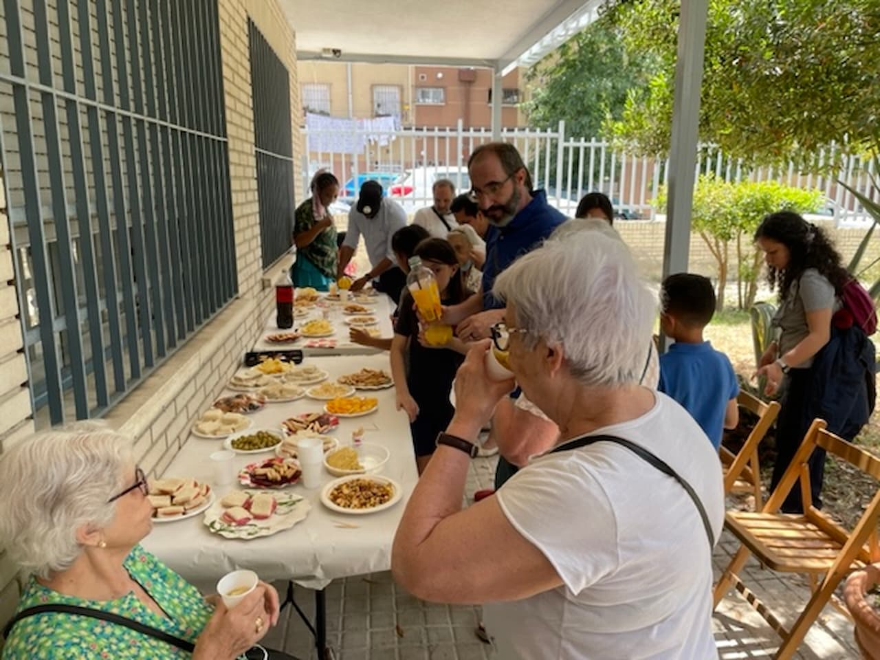 compartir iglesia de comida